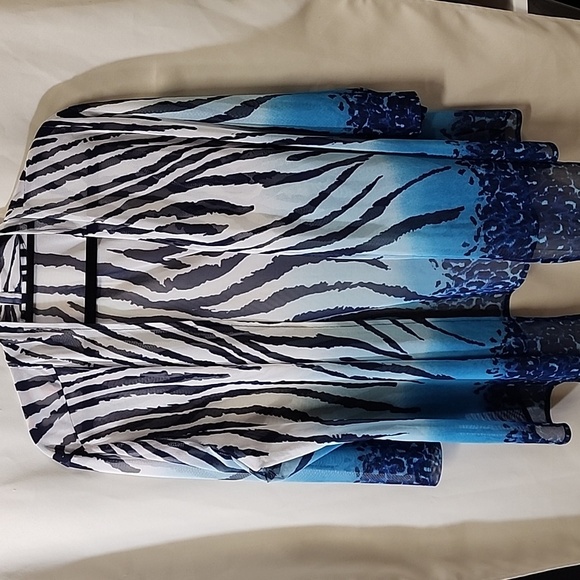 Chicos Travelers Collection Mesh Zebra Black White Blue Print Cardigan Size 3 XL - Picture 1 of 9